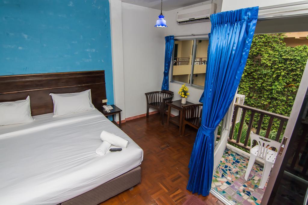 Sutus Court 2 Hotel Pattaya Exterior foto