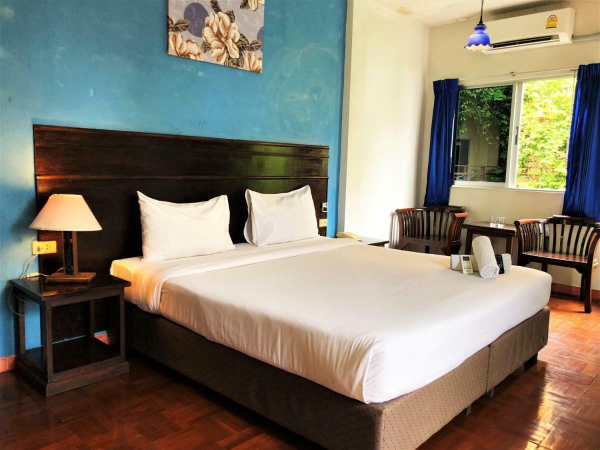 Sutus Court 2 Hotel Pattaya Exterior foto