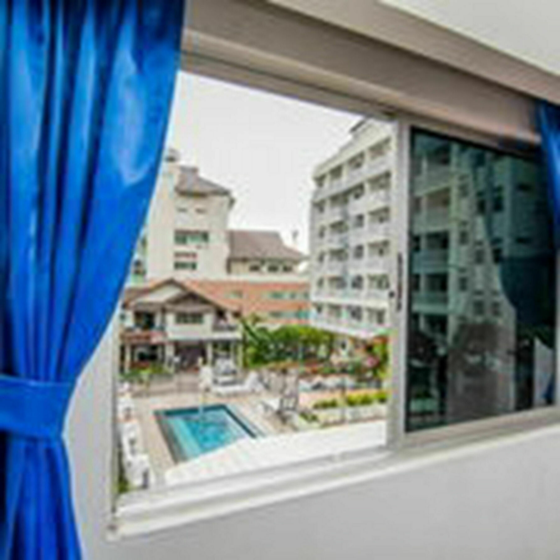 Sutus Court 2 Hotel Pattaya Exterior foto