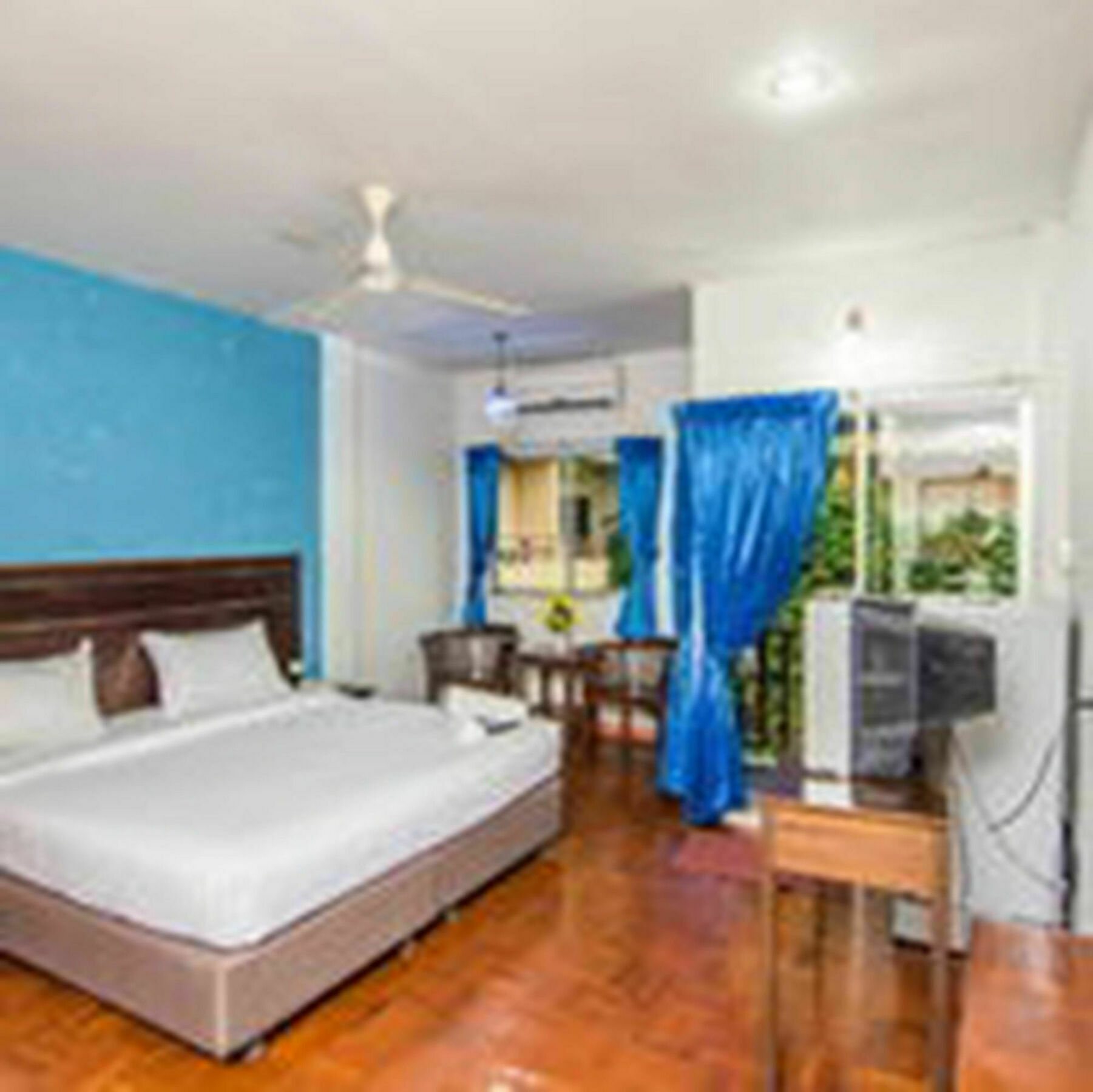 Sutus Court 2 Hotel Pattaya Exterior foto