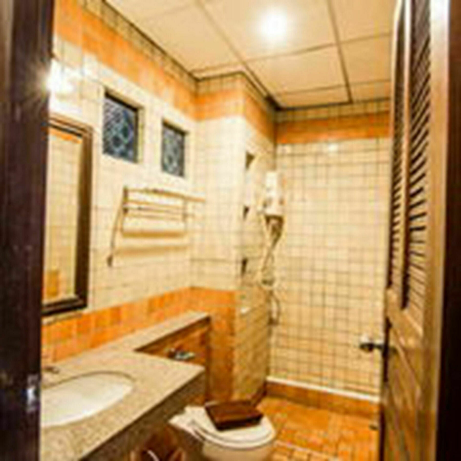 Sutus Court 2 Hotel Pattaya Exterior foto