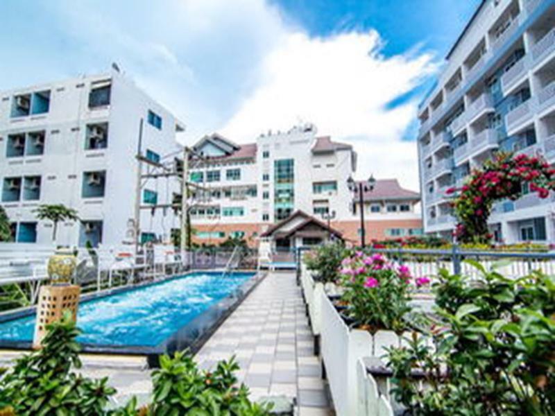 Sutus Court 2 Hotel Pattaya Exterior foto