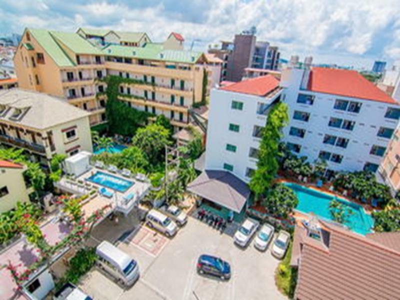 Sutus Court 2 Hotel Pattaya Exterior foto